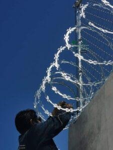 شبوك اسوار امنية 14