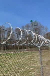 شبوك اسوار امنية 3